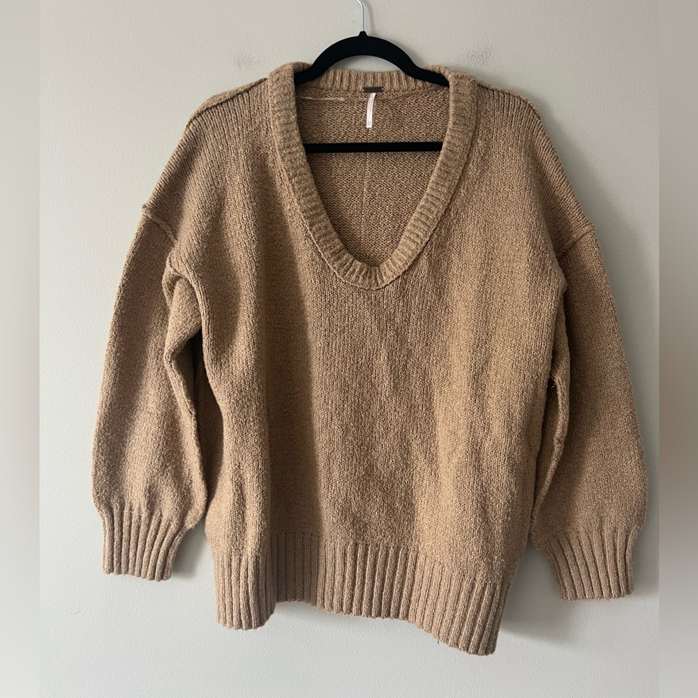 Free People Camel Chunky Knit V-Neck Sweater Oversized Slouchy Pullover XS